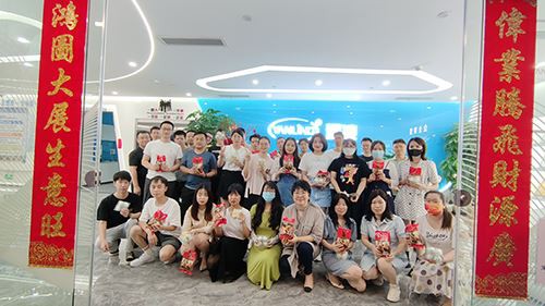 Θα ήθελα να γιορτάσω ένα ευτυχισμένο φεστιβάλ σκαφών δράκου!